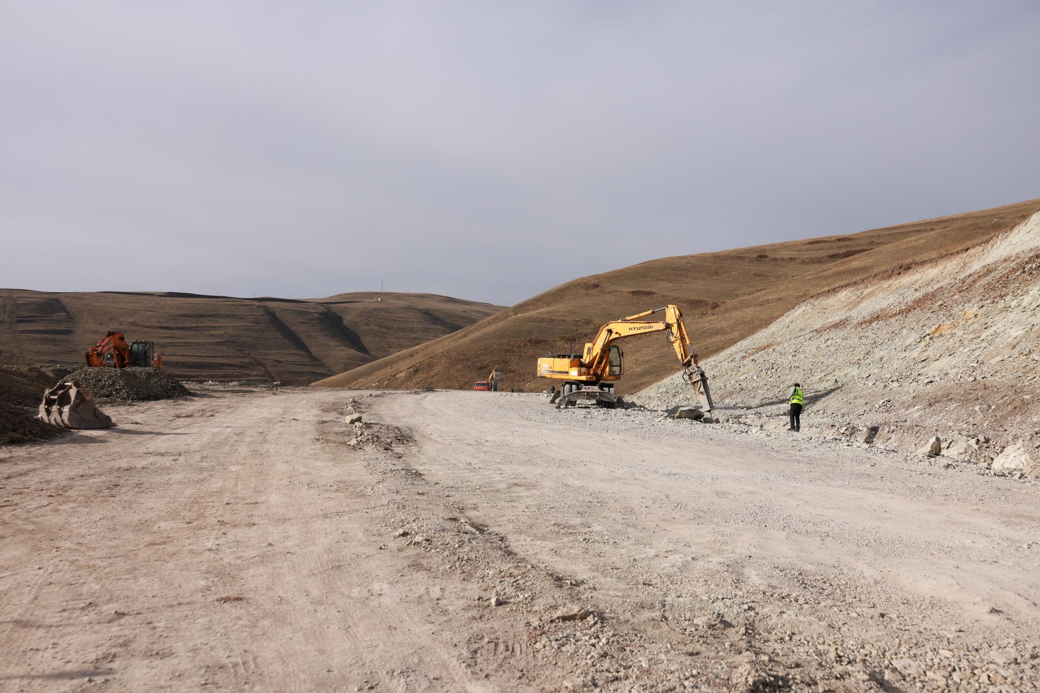 566244043_1145742151076101_7664957197251435898_n.jpg (688 KB)