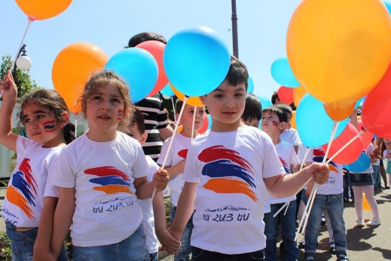 ԱՍՀ նախարար Նարեկ Մկրտչյանը շնորհավորական ուղերձ է հղել Երեխաների իրավունքների պաշտպանության միջազգային օրվա առթիվ