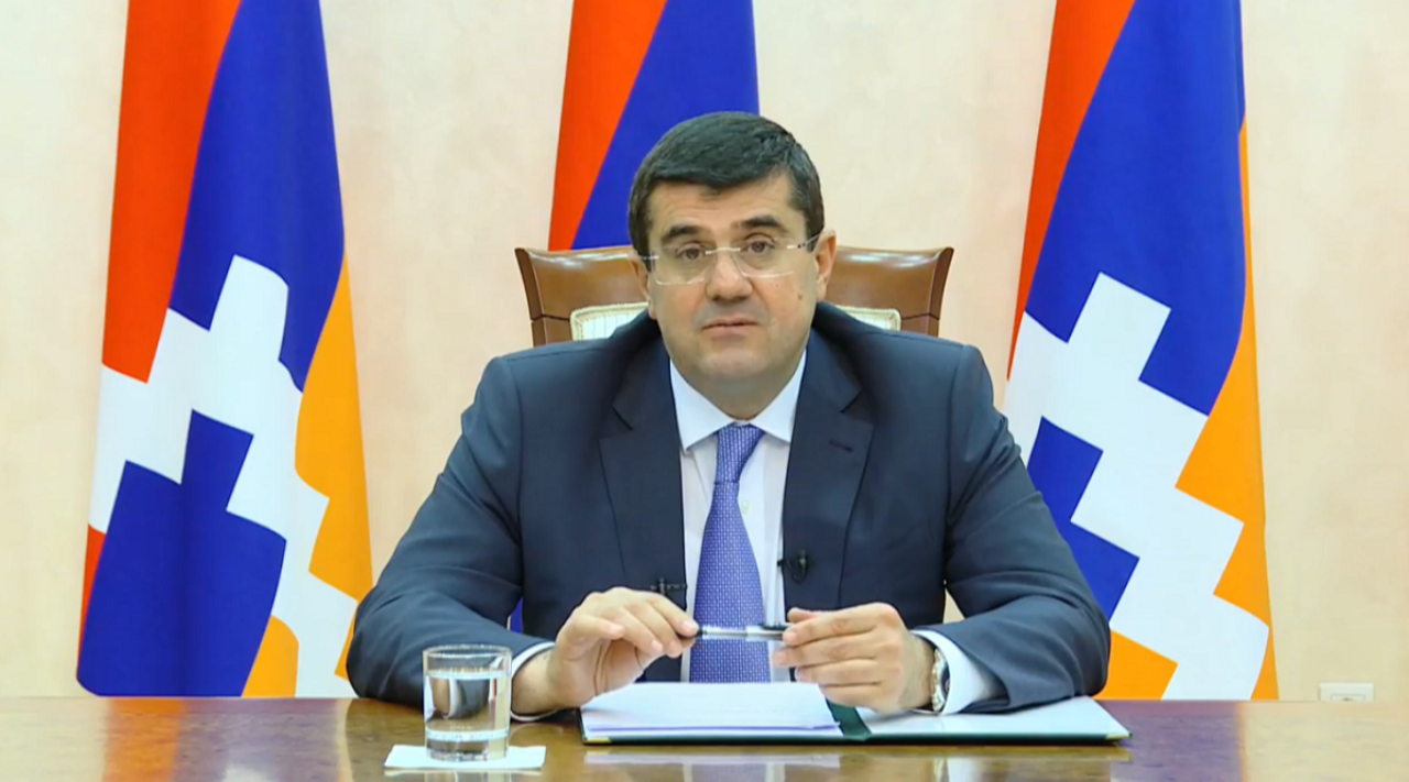 Արցախցիները կանգնած են ֆիզիկական ոչնչացման առաջ. Արայիկ Հարությունյանը նստացույց հայտարարեց