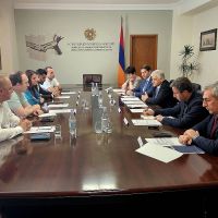 Համագործակցության ուղիների քննարկում՝ դպրոցների և մանկապարտեզների կառուցման ծրագրերի շրջանակում