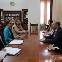 ՀՀ ԱԽ քարտուղարն ընդունել է ԱՄՆ Սենատի Արտաքին հարաբերությունների հանձնաժողովի աշխատակազմի ներկայացուցիչներին