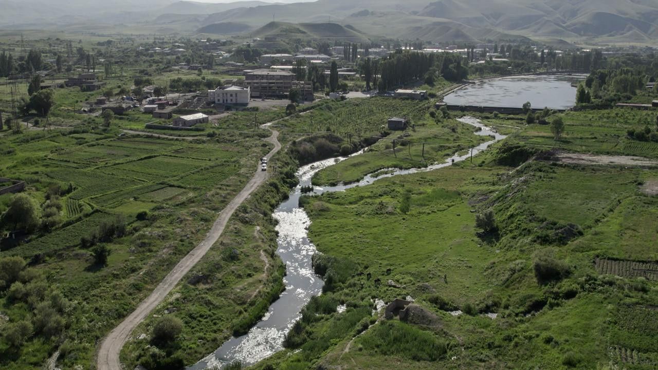 Սիսիան քաղաքի կոյուղաջրերը հոսում են Որոտան գետ․ մաքրման կայանը սեփականաշնորհված է. HETQ.am