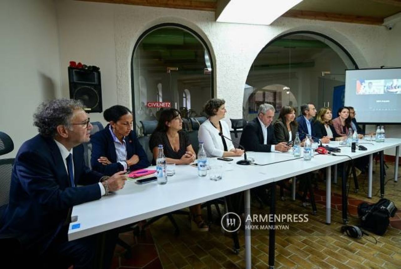 Արցախի նախագահը տեսակապի միջոցով հանդիպում է ունեցել Կոռնիձոր ժամանած Ֆրանսիայի պատվիրակության հետ