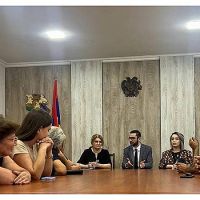 ՀՀ-ում բնակվող փախստականի կարգավիճակ ունեցող 13 ընտանիք բնակարանի գնման վկայագիր է ստացել