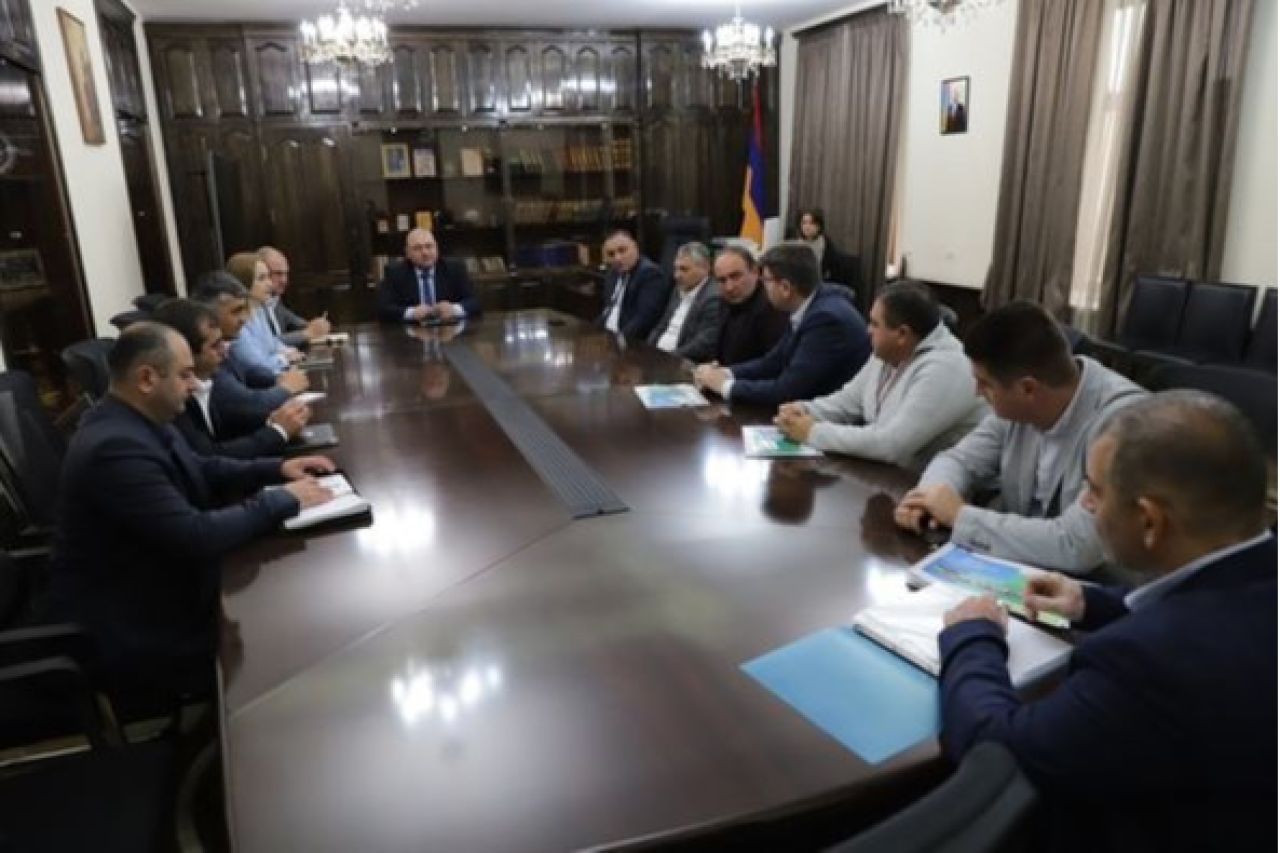Մուշեղ Մուրադյանն հանդիպել է Հայաստանում ռուսական «ГАЗ» ապրանքանիշի պաշտոնական ներկայացուցիչներին
