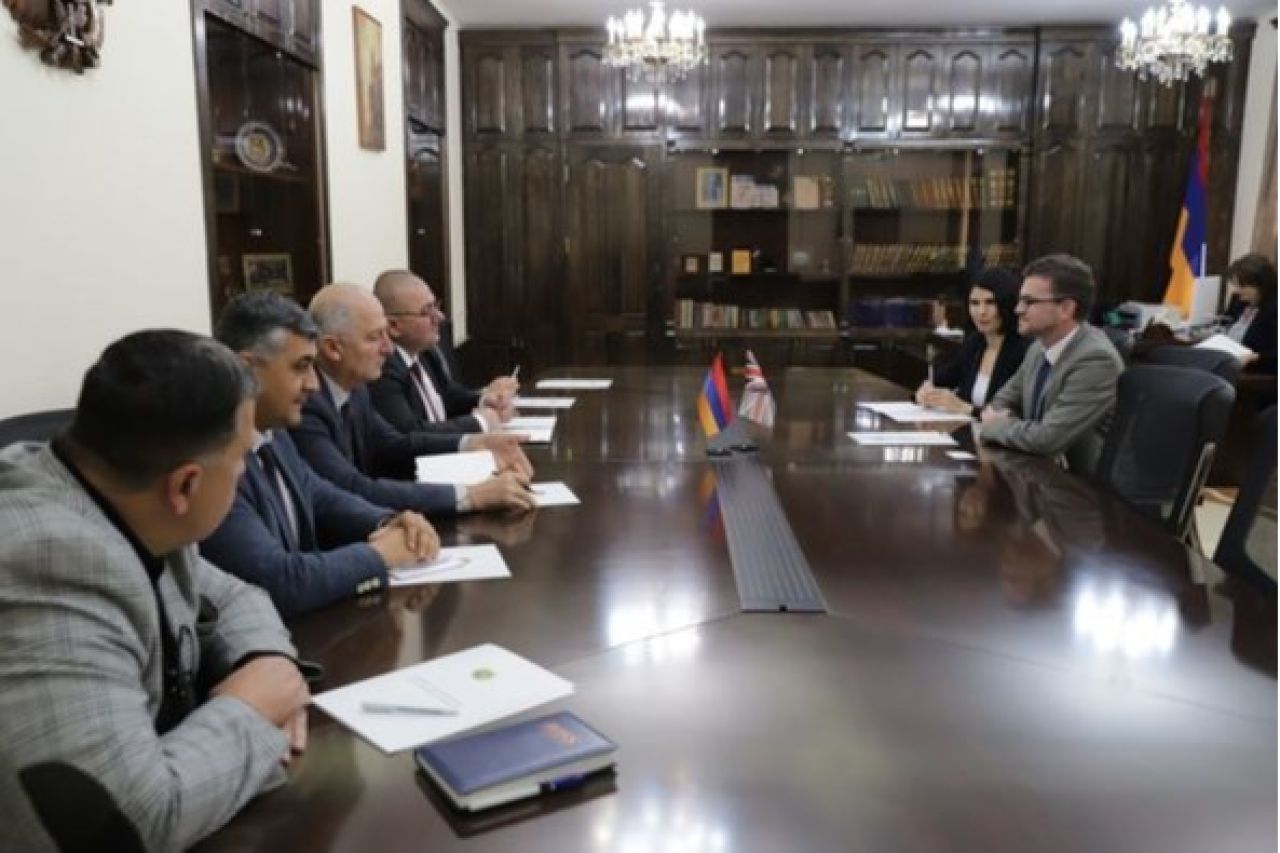 Մուշեղ Մուրադյանյանն այսօր հյուրընկալել է դեսպան Ջոն Պատրիկ Գալագերին