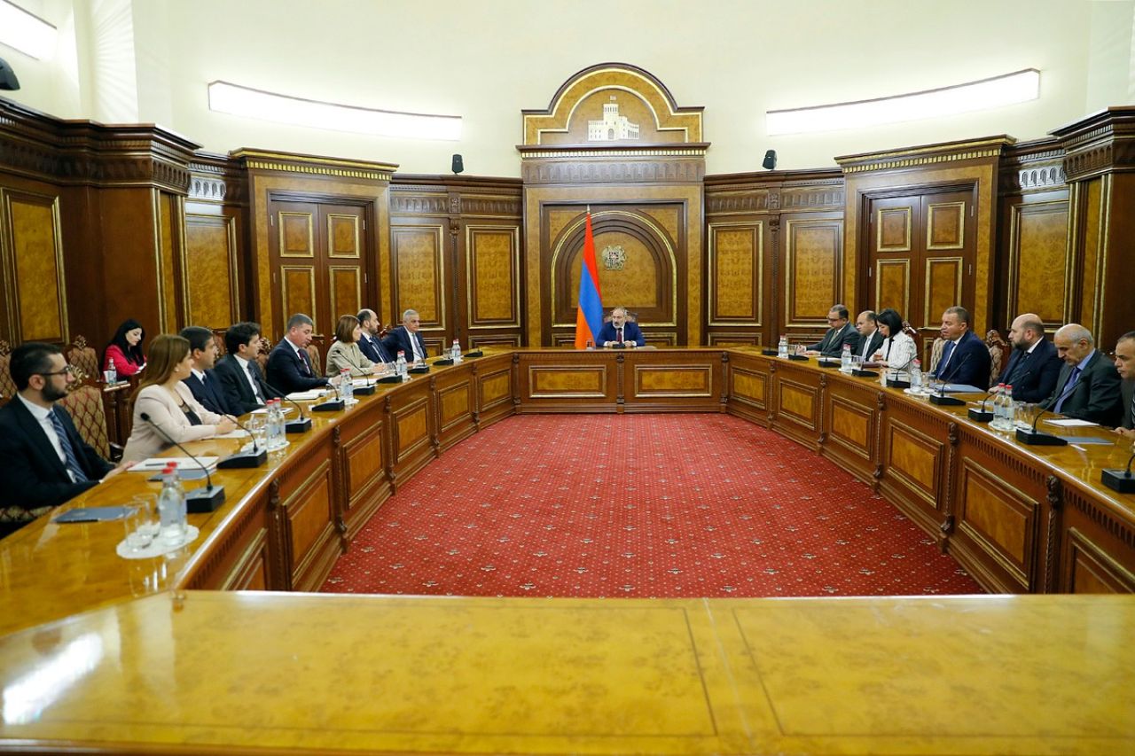 Նիկոլ Փաշինյանը կարևորել է նաև Լեռնային Ղարաբաղից բռնի տեղահանված մեր քույրերի և եղբայրների աշխատանքի ապահովման խնդրի լուծումը