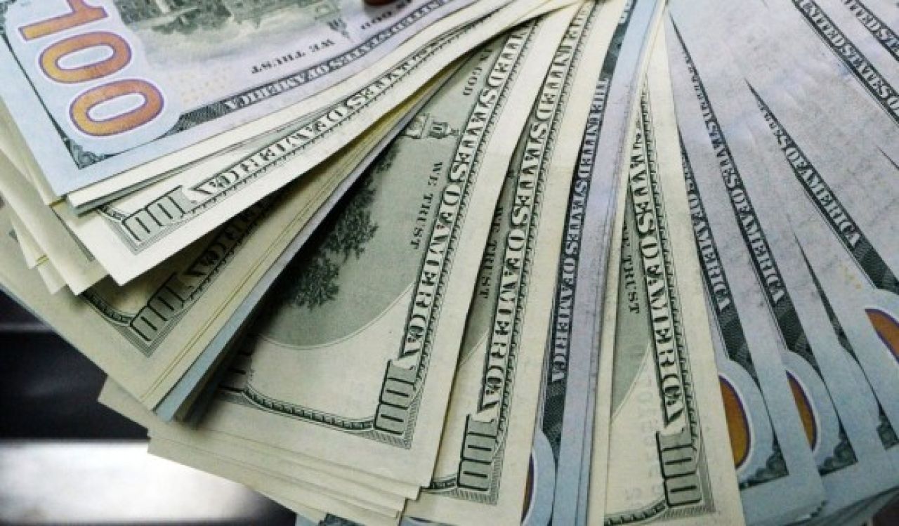 Ինչ շրջանակում կկայունանա դոլարի փոխարժեքը. տնտեսագետը՝ վերջին միտումների և սպասելիքների մասին