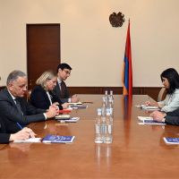Ֆինանսների նախարարն աշխատանքային հանդիպում է ունեցել ԵՄ նորանշանակ դեսպանի հետ