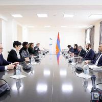 Տեղի է ունենում ԱԳ նախարար Արարատ Միրզոյանի և Ֆրանկոֆոնիայի գլխավոր քարտուղար Լուիզ Մուշիկիվաբոյի ընդլայնված կազմով հանդիպումը