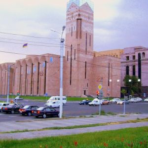 Երևանի ավագանու նիստը (ուղիղ միացում)