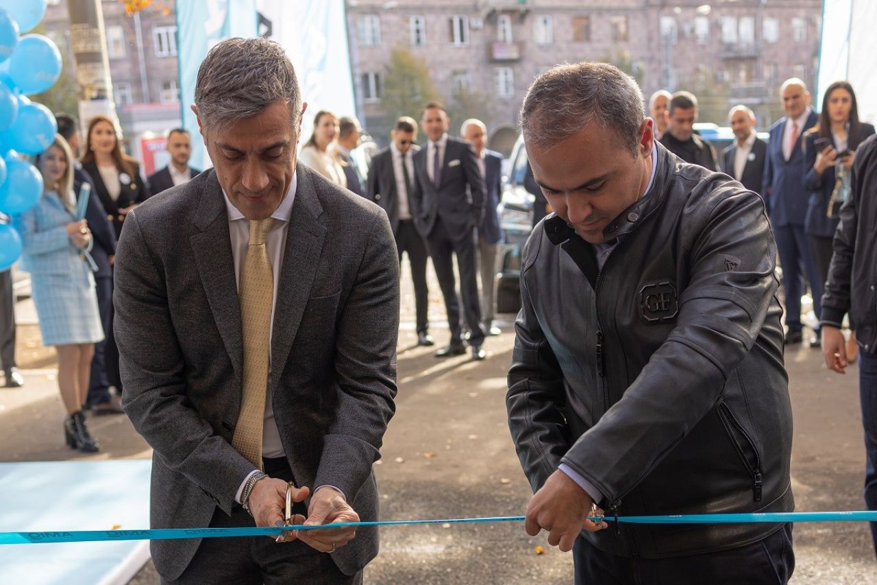Տեղի ունեցավ ԱՄԻՕ ԲԱՆԿԻ առաջին մասնաճյուղի պաշտոնական վերաբացումը