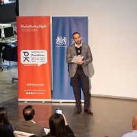 «Գալաքսի» ընկերությունների խմբի համահիմնադիր Արտյոմ Խաչատրյանը և ՀՀ–ում Մեծ Բրիտանիայի դեսպան Ջոն Գալագերը մասնակցել են PechaKucha Night Yerevan միջոցառմանը