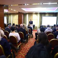 Վահան Քերոբյանը  հանդիպել է ԱԱՊՀ  խորհրդի անդամների և գործարար համայնքի ներկայացուցիչների հետ