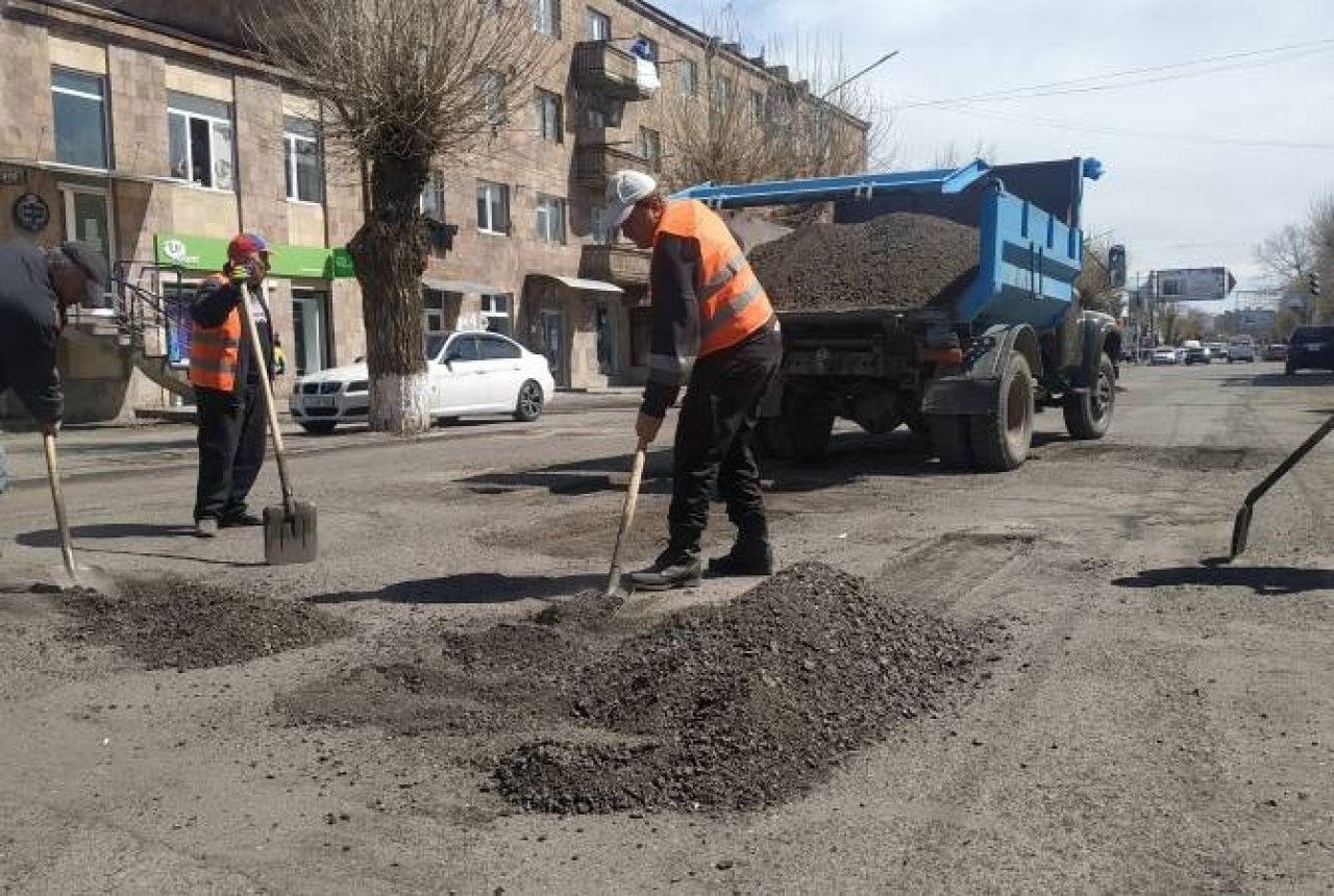Մարտի 27-ից Երևանում մեկնարկում են փոսային նորոգման աշխատանքներ