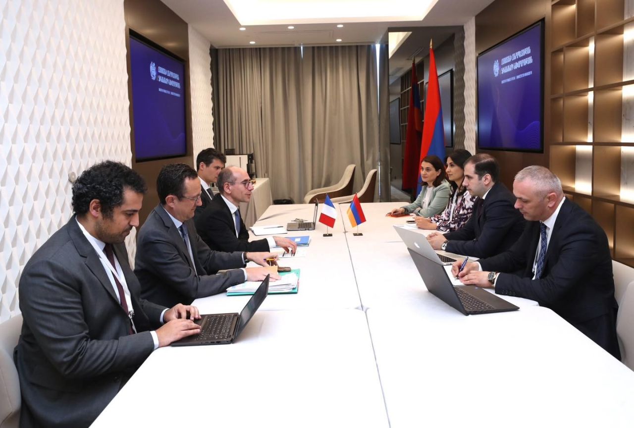 ՎԶԵԲ տարեկան հանդիպում և գործարար համաժողով 2024-ի շրջանակներում քննարկվել է Սիսիան-Քաջարան ճանապարհաշինության ֆինանսավորման հարցը
