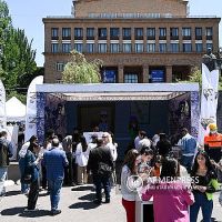 ԵՊՀ-ում մեկնարկել է «ԲանՈՒԳործ. ԵՊՀ էքսպո-2024»-ը՝ մեկ հարկի տակ հավաքելով գործատուներին, ուսանողներին և դիմորդներին