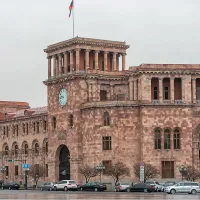 Կօտարվեն Սուրբ Գրիգոր Լուսավորչի փողոց 5/3 և 5/4  հասցեներում գտնվող հողամասերը