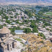 Սիսիանի 10 բազմաբնակարան շենքեր արդեն հիմնանորոգված տանիքներ ունեն