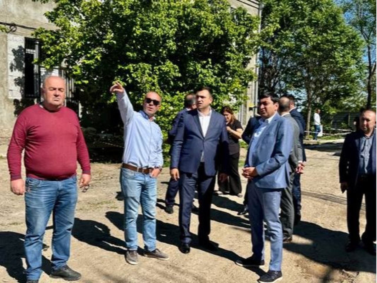 Արմավիրի մարզպետն այցելել է Մեծամոր համայնքի Երասխահուն բնակավայր
