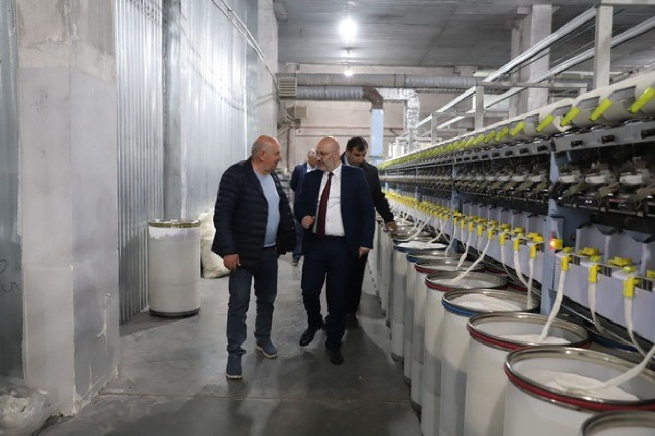 Դավիթ Առուշանյանն ու Արման Սարիբեկյանը եղել են Մարալիկի բամբակամանվածքային գործարանում