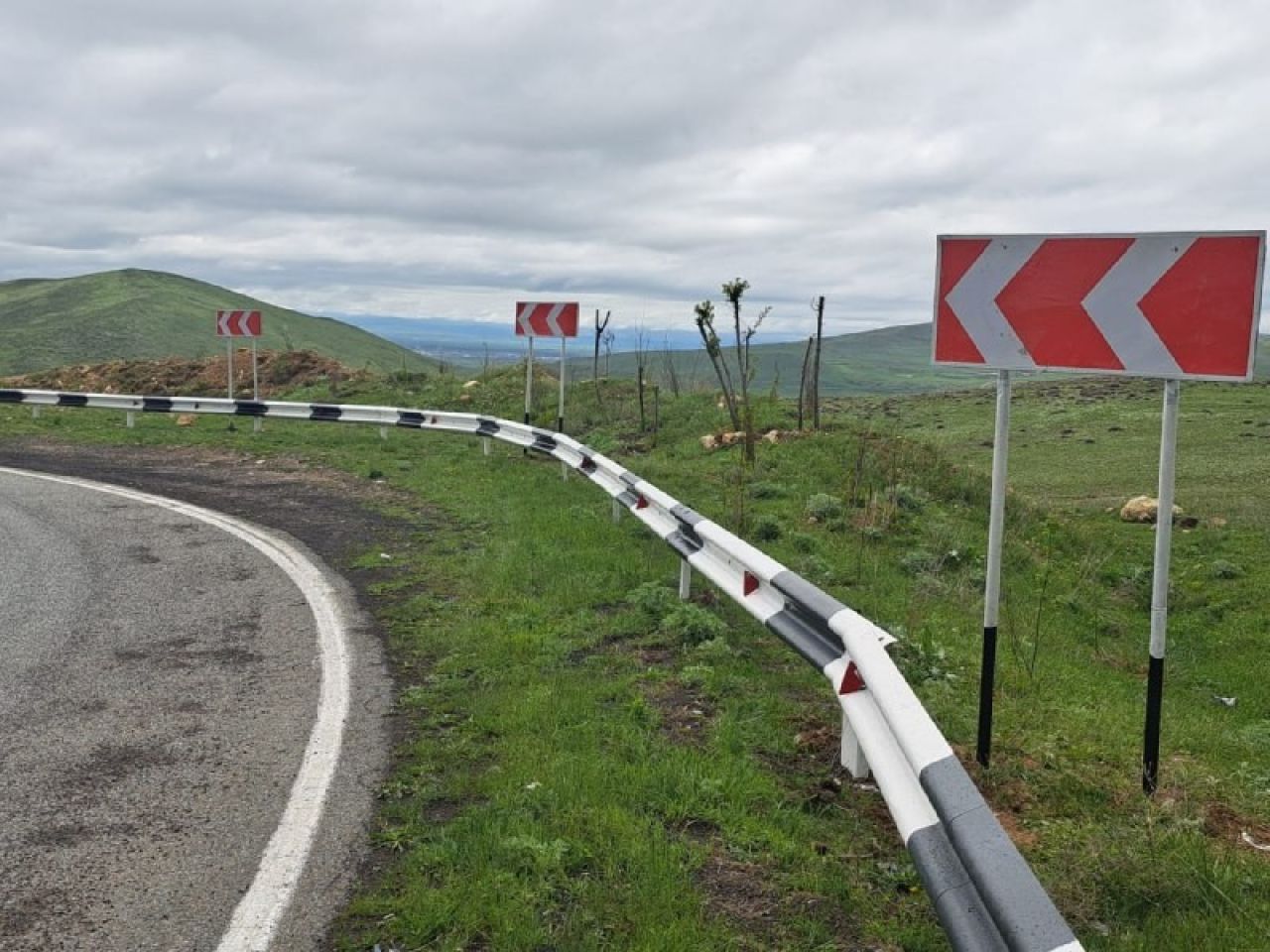 Ավտոճանապարհներին կատարվում են ընթացիկ սպասարկման աշխատանքներ