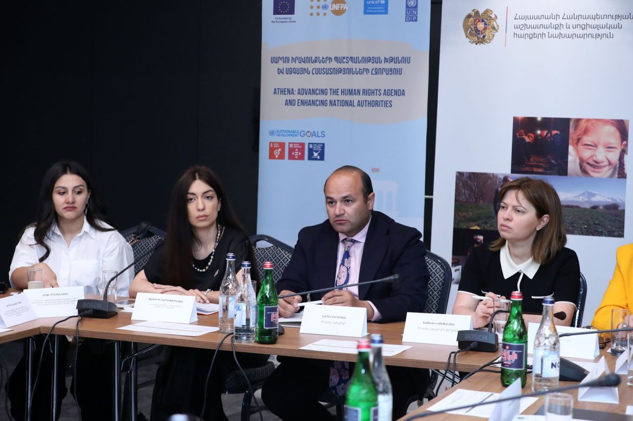 ԱՍՀ նախարար Նարեկ Մկրտչյանի նախագահությամբ այսօր տեղի է ունեցել Ընտանեկան բռնության կանխարգելման խորհրդի առաջին նիստը