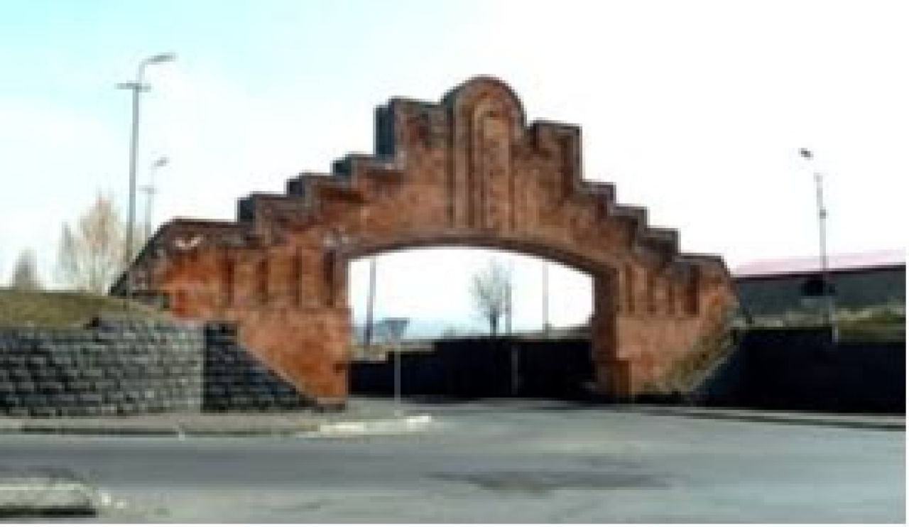 news.am. Կամ մեզ պետք է գոհացնեն փոխհատուցումով, կամ շենքերը պետք է քանդվեն. ակցիայի մասնակից