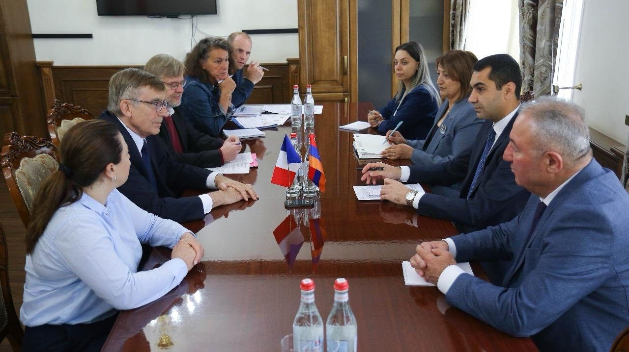 Գեղարքունիքի մարզպետ Սարգսյանն ընդունել է Ֆրանսիայի Հանրապետության մի շարք պաշտոնյաների
