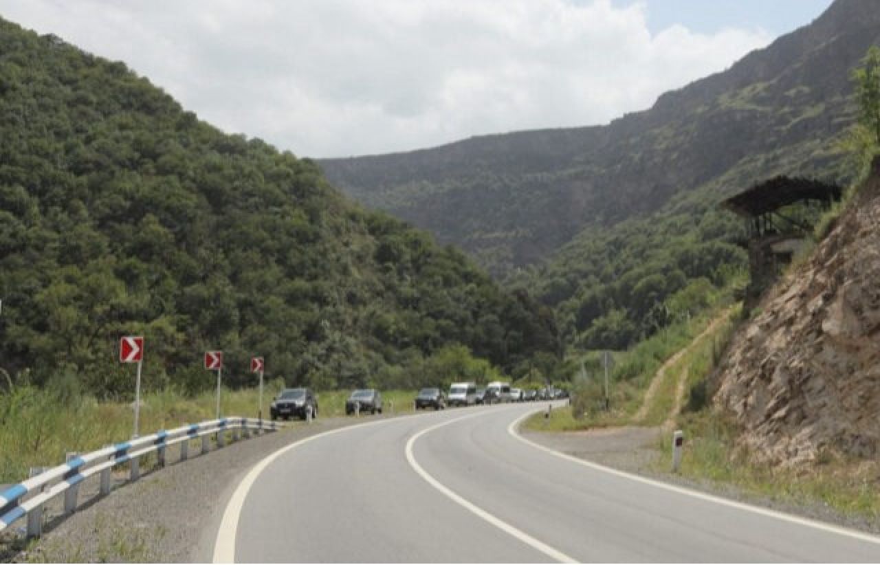 Վանաձոր-Ալավերդի ավտոճանապարհի 41-42-րդ կմ-ի հատվածը փակ է բեռնատարների համար