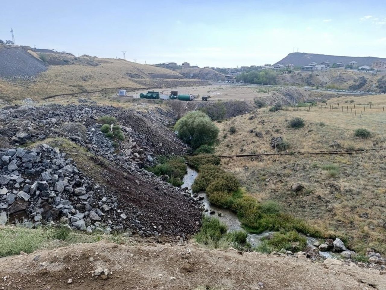 Հետք. Համայնքից աճուրդով 150 հազ. դրամով գնված հողի մի մասը փոխանակվել է 600 մլն դրամ արժողության բնակարանի հետ