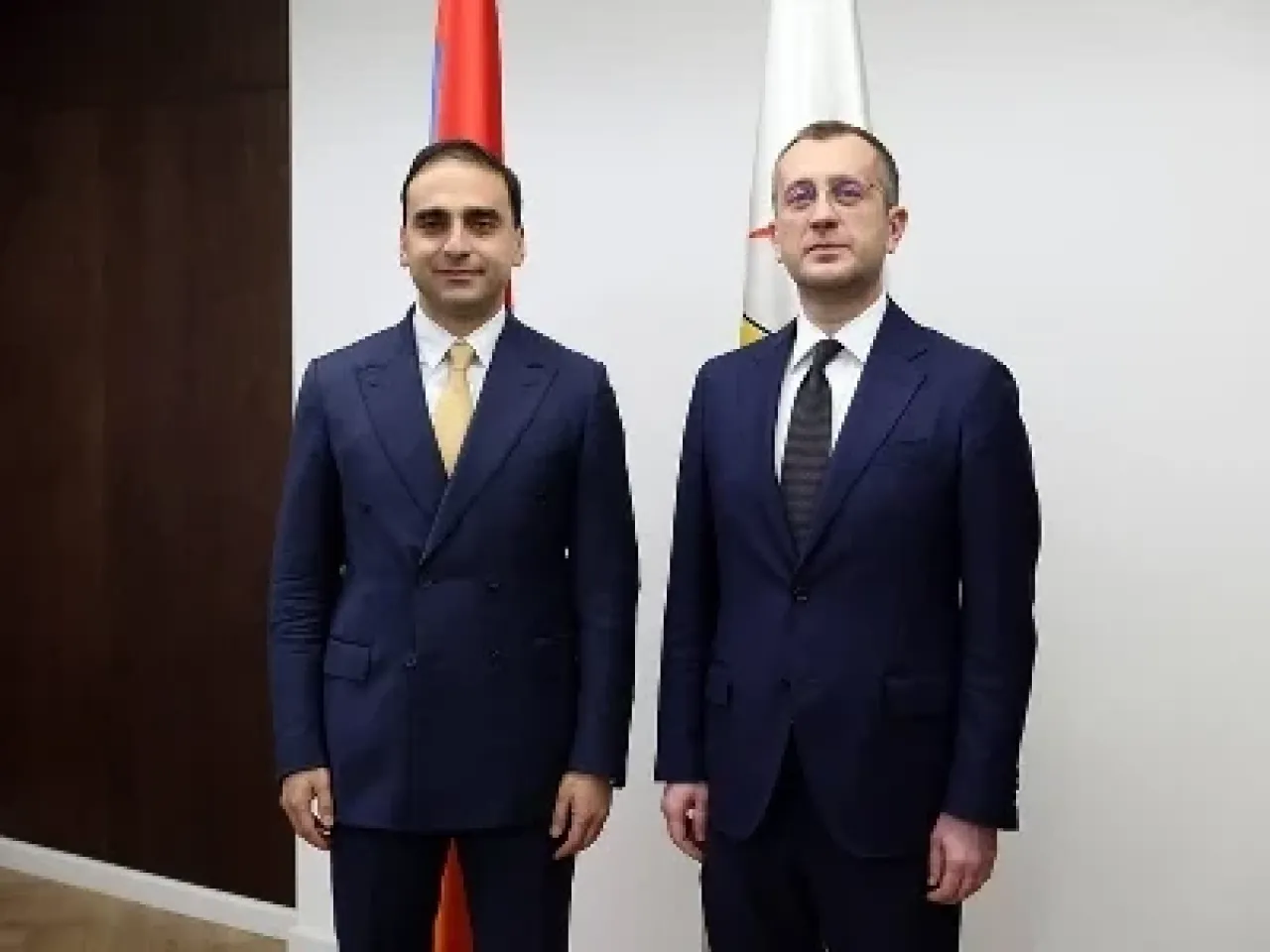 Երևանի քաղաքապետն ընդունել է Սանկտ Պետերբուրգի պատվիրակությանը