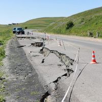 ՏԿԵ նախարարը դիտարկել է Ճամբարակ-Աղբերք ճանապարհի սողանքային փլուզված հատվածի վերականգնման աշխատանքները