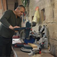 Հաթերք գյուղում՝ Արցախում, տարիներ շարունակ գործող MESIS կահույք արտադրամասն  Կոտայքի Նուռնուս գյուղում է