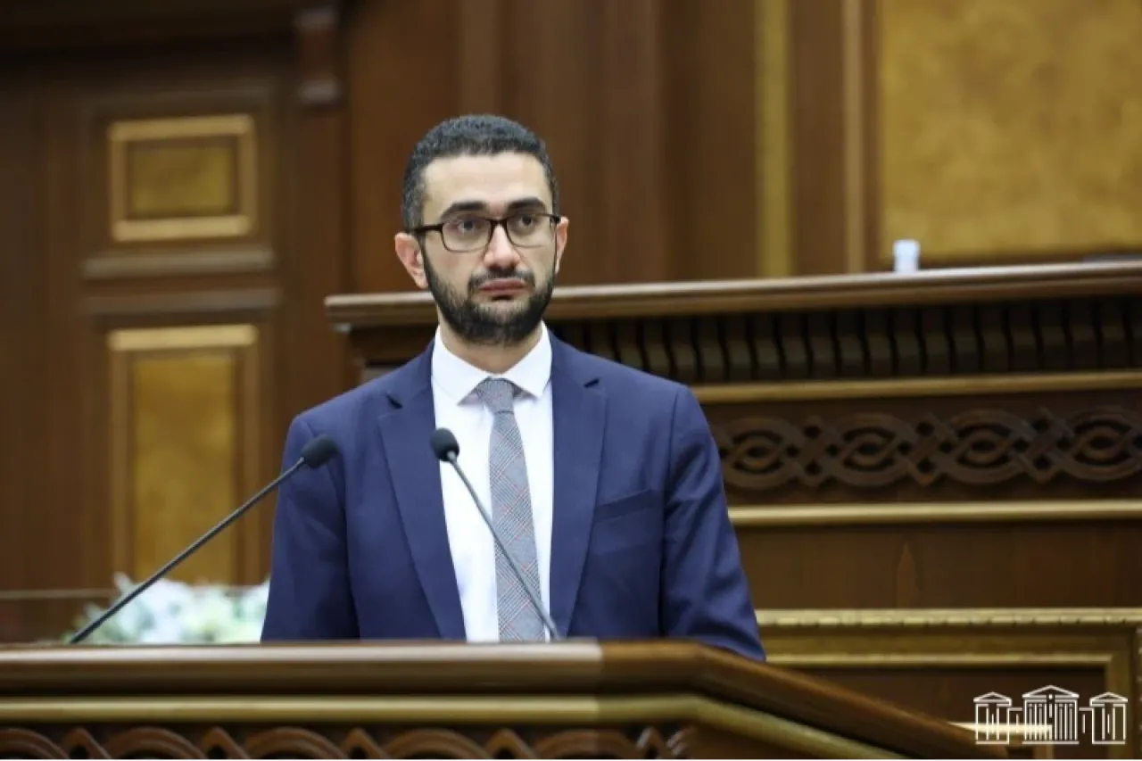 Առաջարկվում է կրկնակի նվազեցնել թվային վարորդական վկայական և հաշվառման վկայագիր ձեռք բերելու տուրքերը