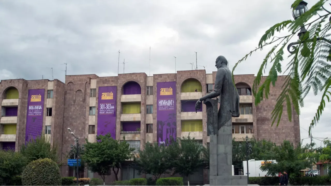 Վաղարշապատ և Խոյ համայնքները միավորվում են