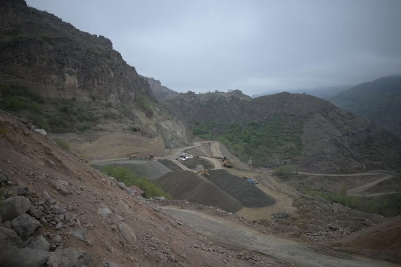 Պայթեցման աշխատանքներ Խոտ-Որոտան ճանապարհին