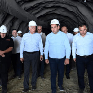Վահագն Խաչատուրյանն այցելել է Հյուսիս-հարավ ճանապարհային ծրագրի շրջանակում կառուցվող թունել (տեսանյութ)
