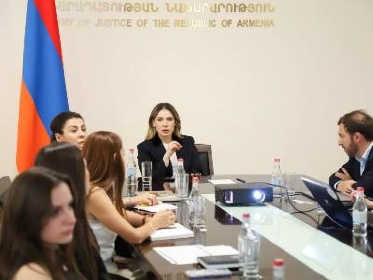 Արդարադատության նախարարին են ներկայացվել ARLIS.am-ի նոր տարբերակի հնարավորությունները