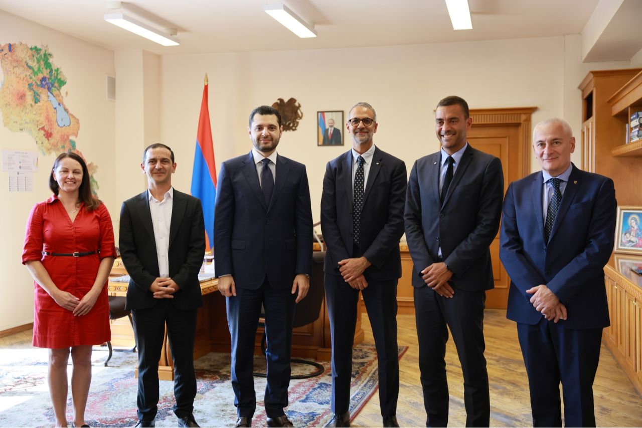 ՇՄ նախարար Համբարձում Մաթևոսյանը հանդիպել է Բնության համաշխարհային հիմնադրամի (WWF) ղեկավար թիմի հետ