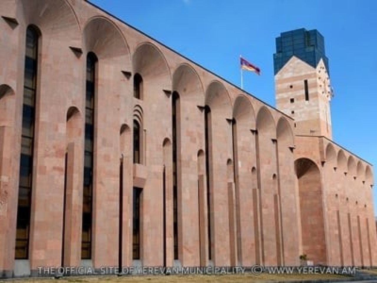 Նոր Նորքի 4–րդ զանգվածում խաղահրապարակի տեղում շենք կառուցելու հարցը հանվեց ավագանու օրակարգից