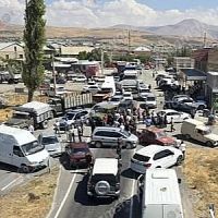 Գյուղացիները Նոր Գեղի հատվածում փակել են ճանապարհը և պահանջում են ոռոգման ջուր