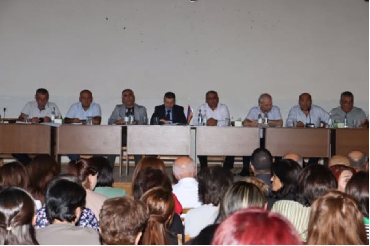 Հանդիպում Մալիշկայի բնակիչների հետ