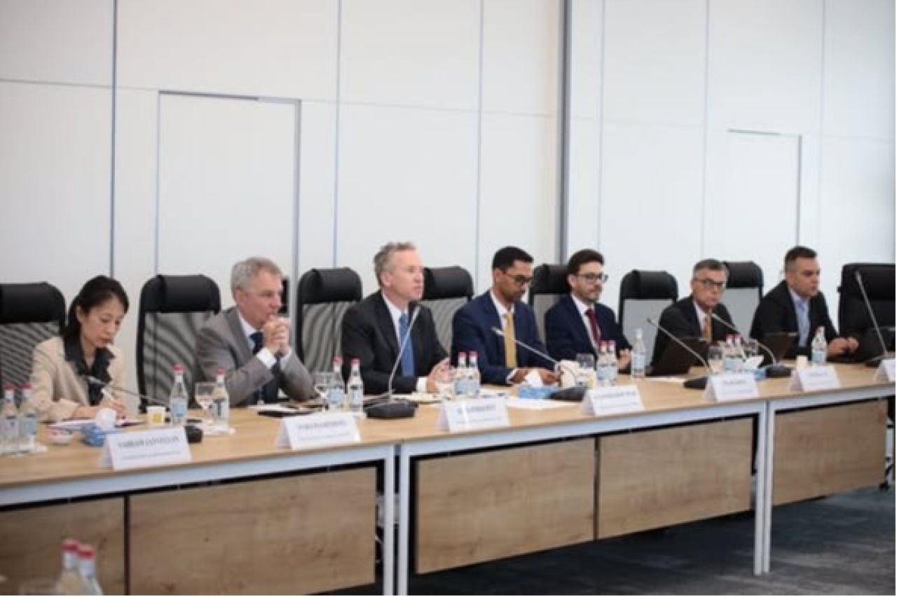 Հանդիպում ԿԲ-ում