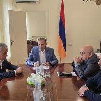 Պետբյուջեի միջոցներով վերանորոգվում են Սիսիան համայնքի Շաղատ բնակավայրի մի շարք  բազմանկարան շենքերի տանիքները