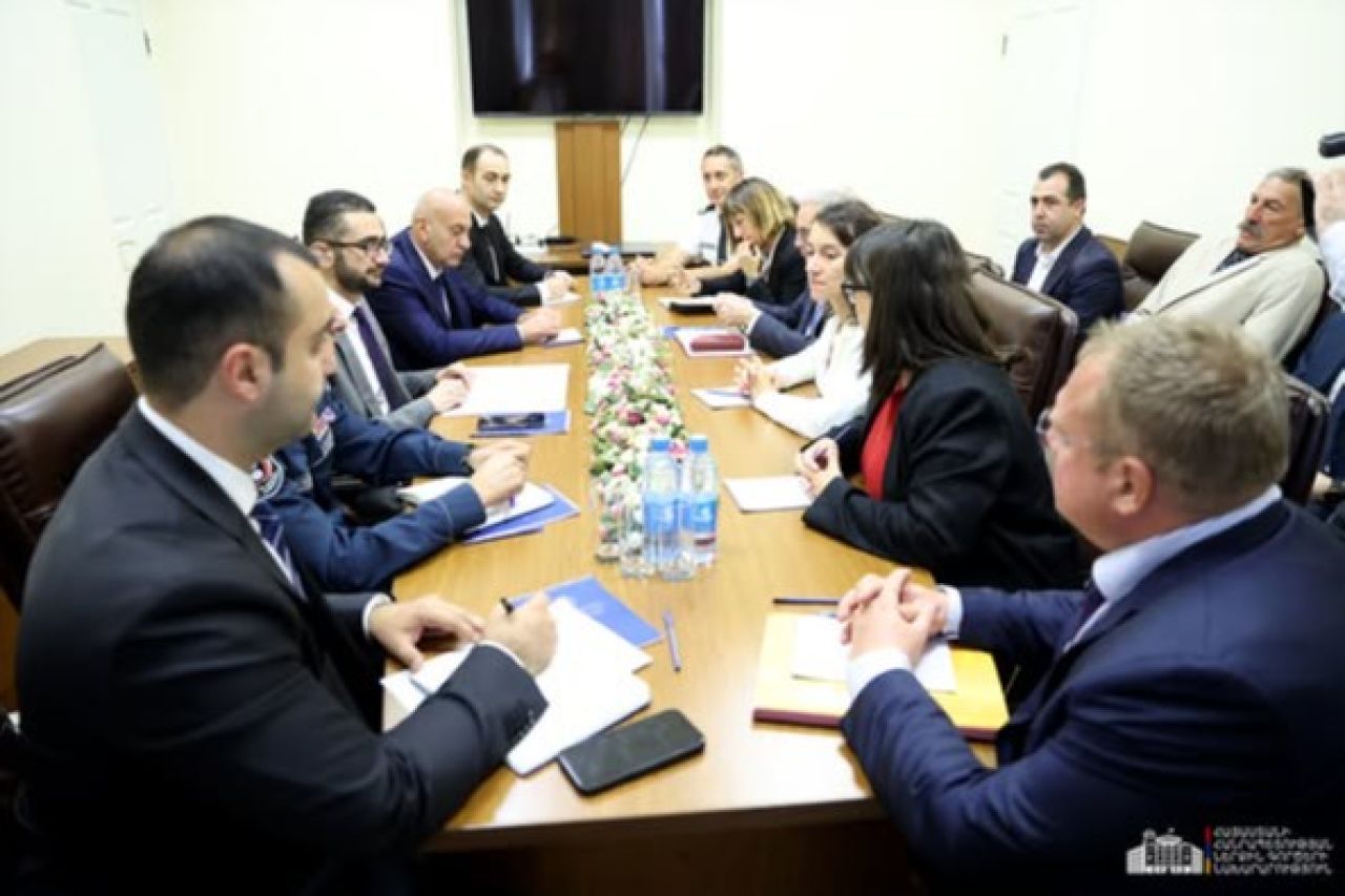 Քննարկվել են կամավորական  ներուժի օգտագործմանն առնչվող հարցեր