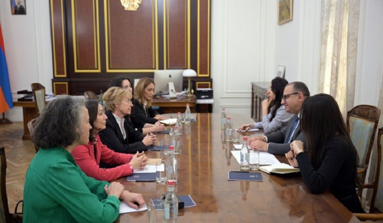 Տիգրան Խաչատրյանը Ստելլա Ռենիտայի հետ հանդիպմանը կարևորել է ԵՆԲ-ի հետ համագործակցությունը