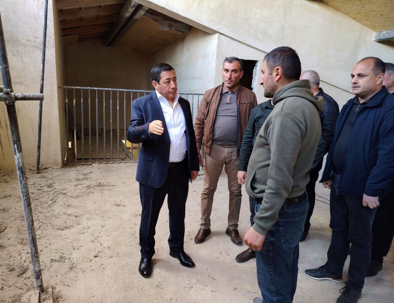 Քաղաքաշինության կոմիտեի նախագահը շրջայց է կատարել Երևանի և մարզերի շինարարական հրապարակներ