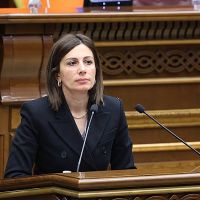 Փուլային ձեւաչափով ներդրվելու է բոլոր քաղաքացիների առողջական հիմնական կարիքները բավարարող ընդհանրական համակարգ. Անահիտ Ավանեսյան