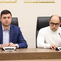 Խորհրդարանական ճեպազրույցներ. «Պատիվ ունեմ» խմբակցություն